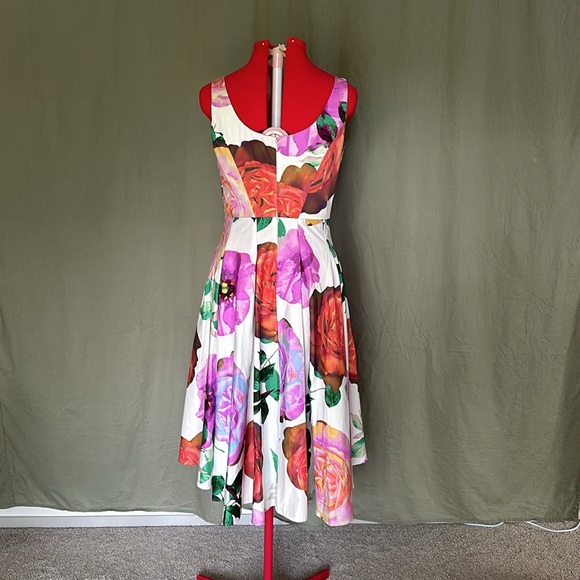 Calvin Klein Floral Midi Teacup Dress - Picture 3 of 9